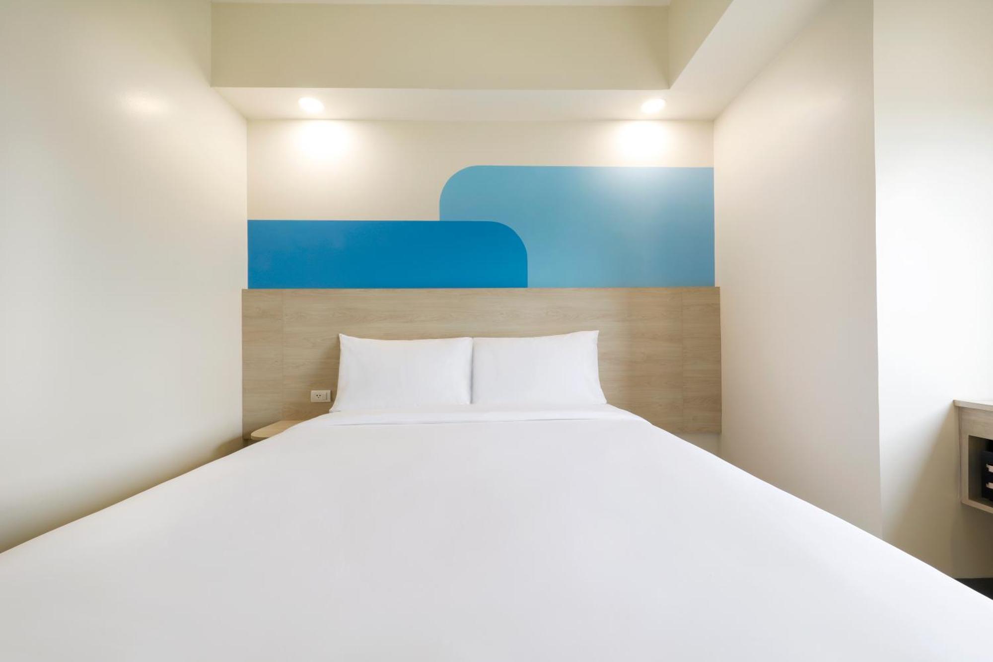 Hop Inn Hotel Iloilo Exterior photo